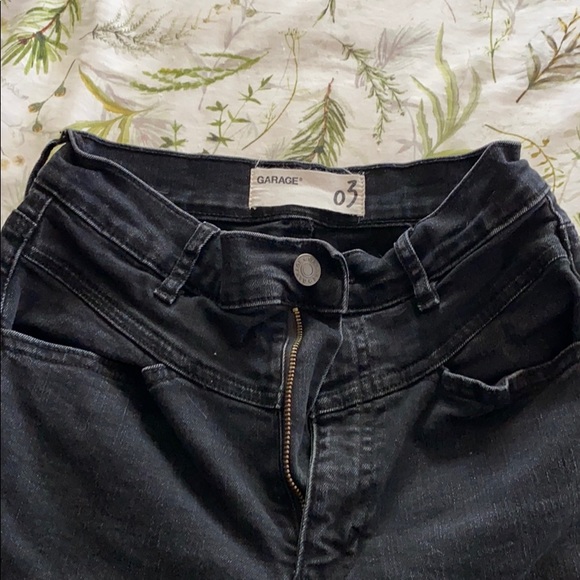 High-Waist Skinny Jeans - Picture 3 of 3